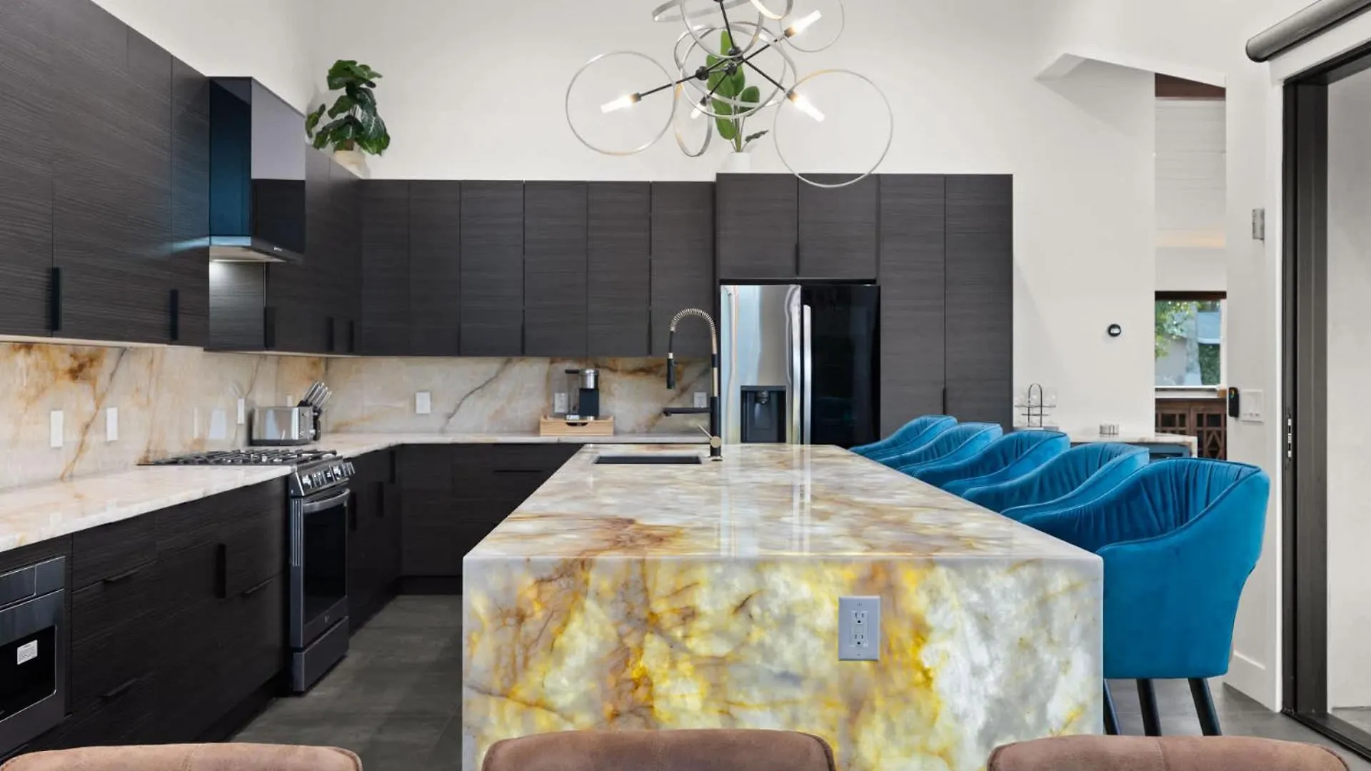 Holiday home 75th Place Home - Luxe Pool Spa Walk to Old Town Scottsdale United States