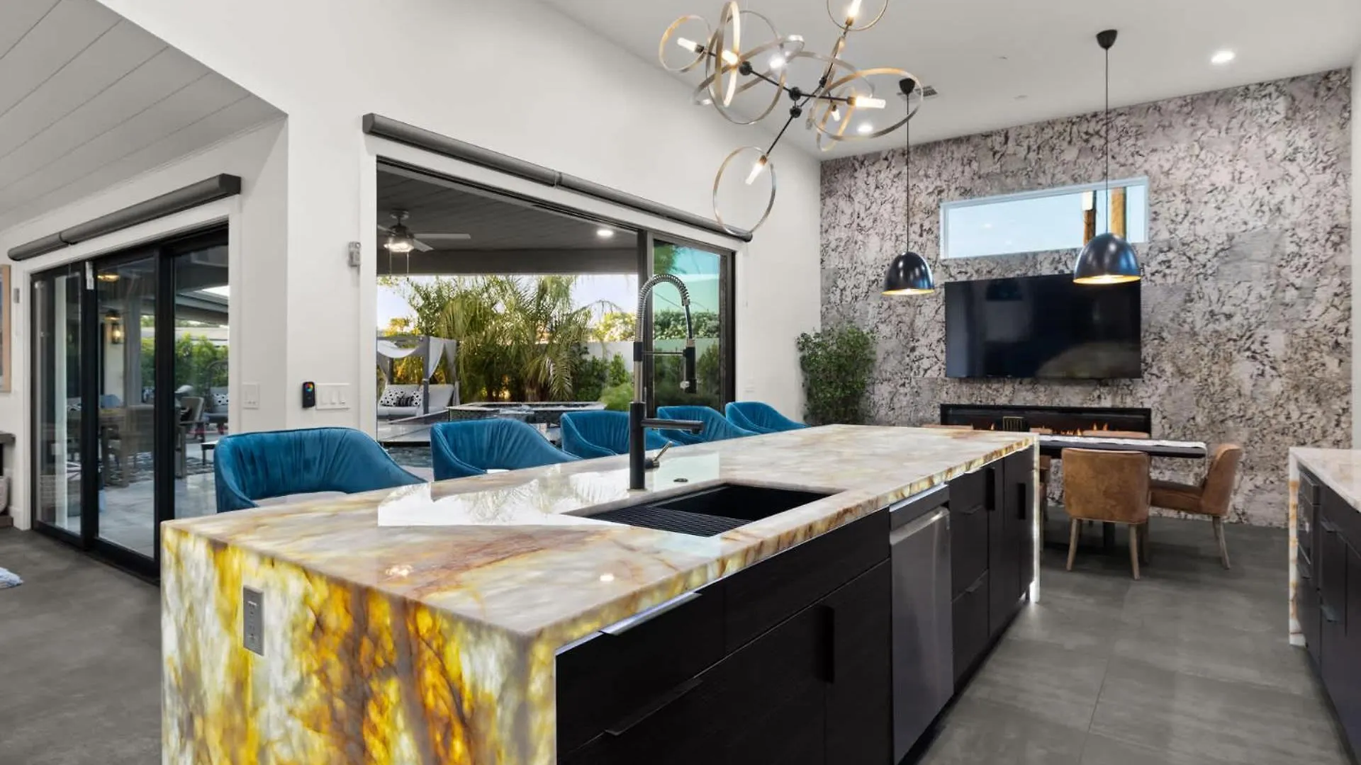 Holiday home 75th Place Home - Luxe Pool Spa Walk to Old Town Scottsdale