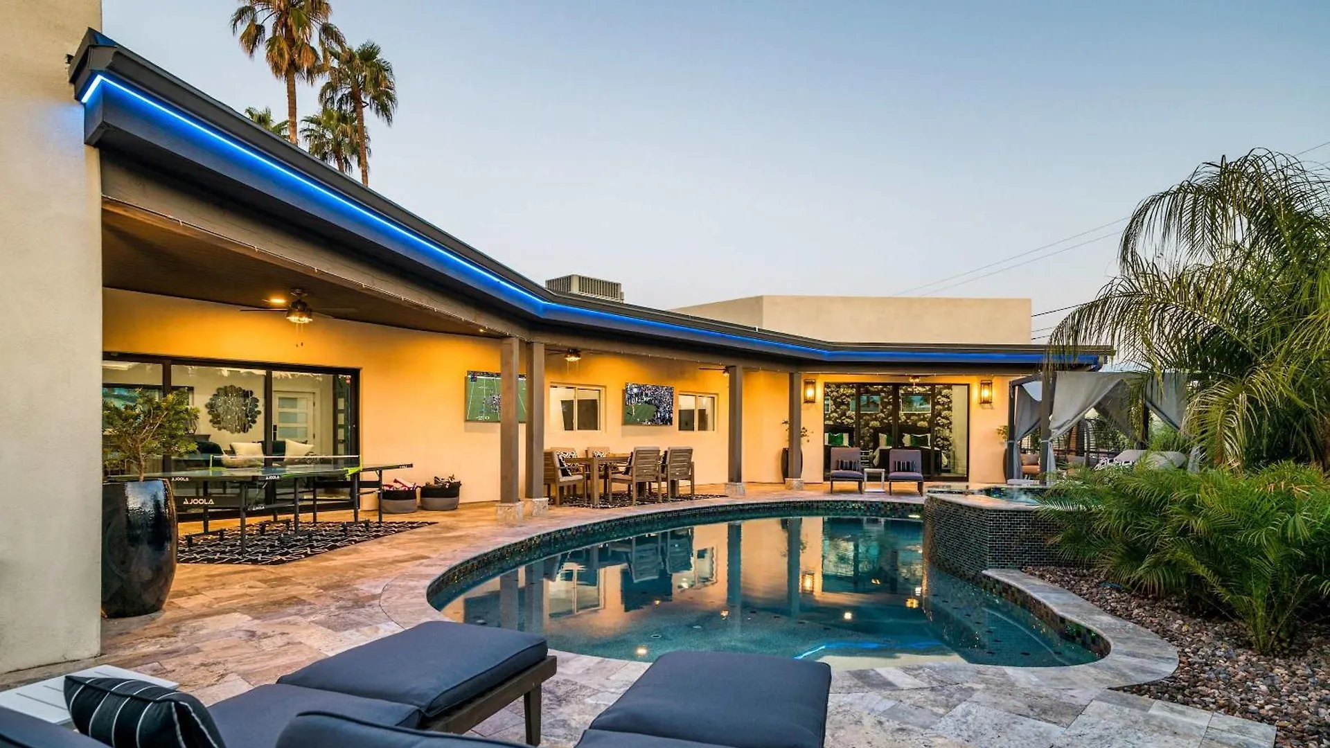 Holiday home 75th Place Home - Luxe Pool Spa Walk to Old Town Scottsdale United States